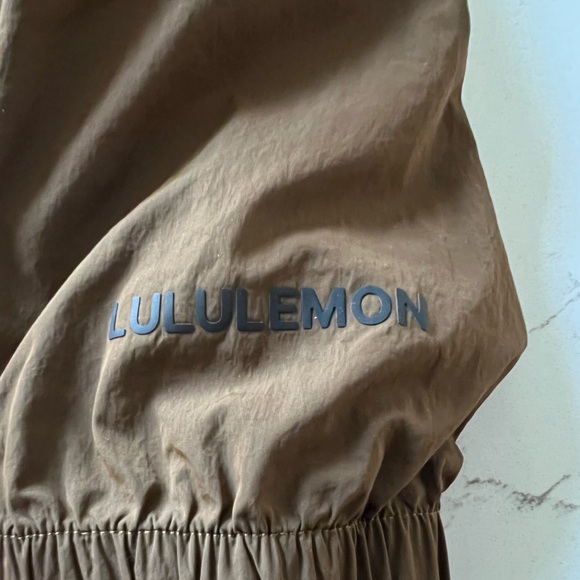 Lululemon Evergreen Cropped Full-Zip Hoodie - Picture 10 of 11